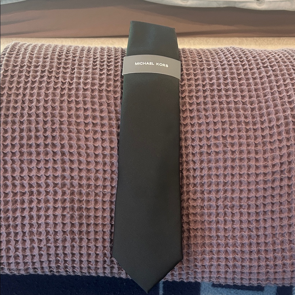 Michael Kors Classic Black Necktie
